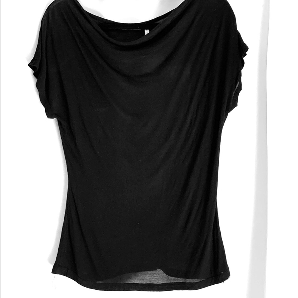 Elith black short sleeve top